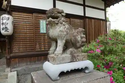 巨椋神社の狛犬