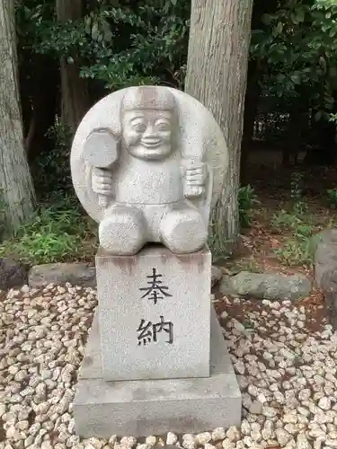 両社宮神社の像