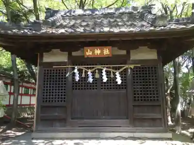 市原稲荷神社の末社・摂社