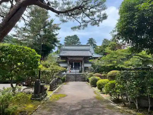 大室山龍渓院の山門・神門