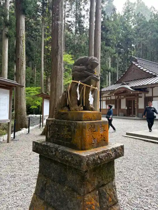 御岩神社の{uncategorized: "未分類", other: "その他", undefined: "問題あり", building: "その他建物", grave: "お墓", sacred_gate: "鳥居", guardian: "狛犬", statue: "像", buddha: "仏像", history: "歴史", nature: "自然", garden: "庭園", animal: "動物", pagoda: "塔", temizu: "手水舎", mountain_gate: "山門・神門", sanctuary: "本殿・本堂", subordinate: "末社・摂社", art: "芸術", scenery: "景色", jizo: "地蔵", ema: "絵馬", goshuin: "御朱印", omikuji: "おみくじ", items: "授与品その他", amulet: "お守り", goshuincho: "御朱印帳", eats: "食事", festival: "お祭り", votive_dance: "神楽", shichigosan: "七五三参", wedding: "結婚式", experience: "体験その他", initially: "初詣", around: "周辺", anti_infection: "感染症対策"}