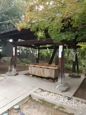 四柱神社の手水舎