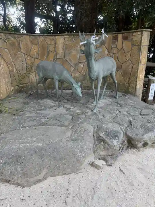 志賀海神社の{uncategorized: "未分類", other: "その他", undefined: "問題あり", building: "その他建物", grave: "お墓", sacred_gate: "鳥居", guardian: "狛犬", statue: "像", buddha: "仏像", history: "歴史", nature: "自然", garden: "庭園", animal: "動物", pagoda: "塔", temizu: "手水舎", mountain_gate: "山門・神門", sanctuary: "本殿・本堂", subordinate: "末社・摂社", art: "芸術", scenery: "景色", jizo: "地蔵", ema: "絵馬", goshuin: "御朱印", omikuji: "おみくじ", items: "授与品その他", amulet: "お守り", goshuincho: "御朱印帳", eats: "食事", festival: "お祭り", votive_dance: "神楽", shichigosan: "七五三参", wedding: "結婚式", experience: "体験その他", initially: "初詣", around: "周辺", anti_infection: "感染症対策"}