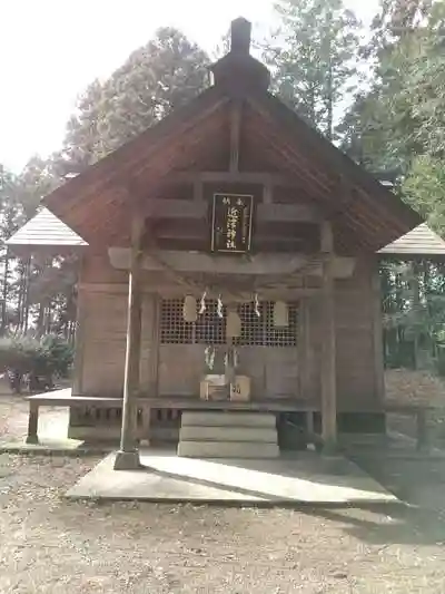 近津神社の本殿