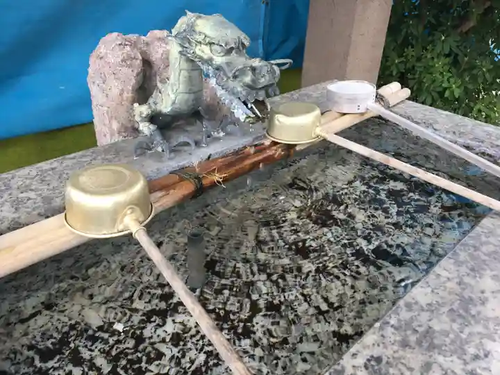 春日神社の手水舎