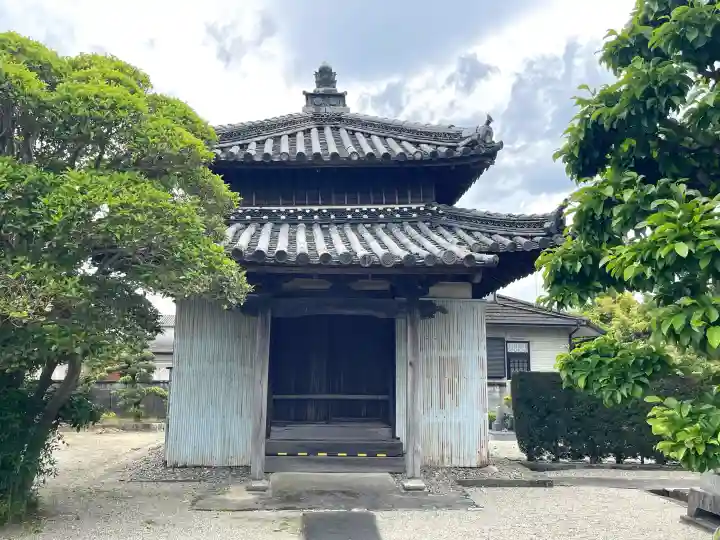 盛禅寺の{uncategorized: "未分類", other: "その他", undefined: "問題あり", building: "その他建物", grave: "お墓", sacred_gate: "鳥居", guardian: "狛犬", statue: "像", buddha: "仏像", history: "歴史", nature: "自然", garden: "庭園", animal: "動物", pagoda: "塔", temizu: "手水舎", mountain_gate: "山門・神門", sanctuary: "本殿・本堂", subordinate: "末社・摂社", art: "芸術", scenery: "景色", jizo: "地蔵", ema: "絵馬", goshuin: "御朱印", omikuji: "おみくじ", items: "授与品その他", amulet: "お守り", goshuincho: "御朱印帳", eats: "食事", festival: "お祭り", votive_dance: "神楽", shichigosan: "七五三参", wedding: "結婚式", experience: "体験その他", initially: "初詣", around: "周辺", anti_infection: "感染症対策"}
