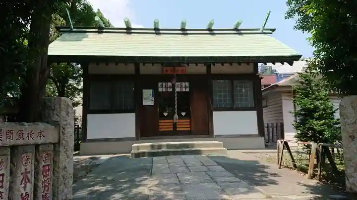 吾妻神社の本殿・本堂