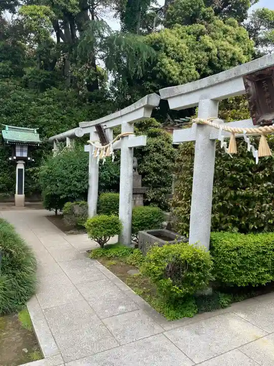 薭田神社の{uncategorized: "未分類", other: "その他", undefined: "問題あり", building: "その他建物", grave: "お墓", sacred_gate: "鳥居", guardian: "狛犬", statue: "像", buddha: "仏像", history: "歴史", nature: "自然", garden: "庭園", animal: "動物", pagoda: "塔", temizu: "手水舎", mountain_gate: "山門・神門", sanctuary: "本殿・本堂", subordinate: "末社・摂社", art: "芸術", scenery: "景色", jizo: "地蔵", ema: "絵馬", goshuin: "御朱印", omikuji: "おみくじ", items: "授与品その他", amulet: "お守り", goshuincho: "御朱印帳", eats: "食事", festival: "お祭り", votive_dance: "神楽", shichigosan: "七五三参", wedding: "結婚式", experience: "体験その他", initially: "初詣", around: "周辺", anti_infection: "感染症対策"}
