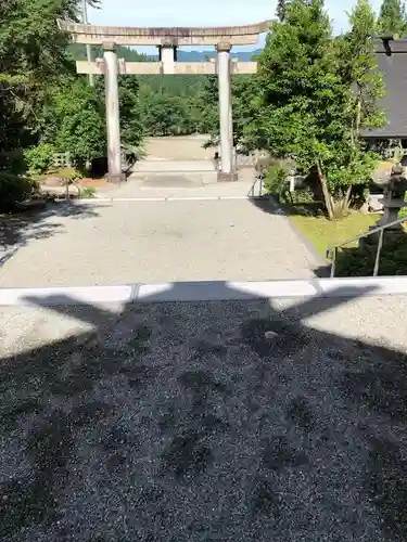 八海山尊神社の鳥居