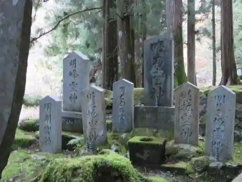 甲斐駒ヶ岳神社の建物その他