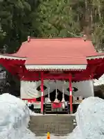 御座石神社の{uncategorized: "未分類", other: "その他", undefined: "問題あり", building: "その他建物", grave: "お墓", sacred_gate: "鳥居", guardian: "狛犬", statue: "像", buddha: "仏像", history: "歴史", nature: "自然", garden: "庭園", animal: "動物", pagoda: "塔", temizu: "手水舎", mountain_gate: "山門・神門", sanctuary: "本殿・本堂", subordinate: "末社・摂社", art: "芸術", scenery: "景色", jizo: "地蔵", ema: "絵馬", goshuin: "御朱印", omikuji: "おみくじ", items: "授与品その他", amulet: "お守り", goshuincho: "御朱印帳", eats: "食事", festival: "お祭り", votive_dance: "神楽", shichigosan: "七五三参", wedding: "結婚式", experience: "体験その他", initially: "初詣", around: "周辺", anti_infection: "感染症対策"}