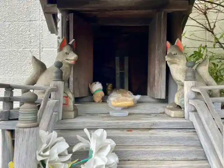 笠間稲荷神社の{uncategorized: "未分類", other: "その他", undefined: "問題あり", building: "その他建物", grave: "お墓", sacred_gate: "鳥居", guardian: "狛犬", statue: "像", buddha: "仏像", history: "歴史", nature: "自然", garden: "庭園", animal: "動物", pagoda: "塔", temizu: "手水舎", mountain_gate: "山門・神門", sanctuary: "本殿・本堂", subordinate: "末社・摂社", art: "芸術", scenery: "景色", jizo: "地蔵", ema: "絵馬", goshuin: "御朱印", omikuji: "おみくじ", items: "授与品その他", amulet: "お守り", goshuincho: "御朱印帳", eats: "食事", festival: "お祭り", votive_dance: "神楽", shichigosan: "七五三参", wedding: "結婚式", experience: "体験その他", initially: "初詣", around: "周辺", anti_infection: "感染症対策"}