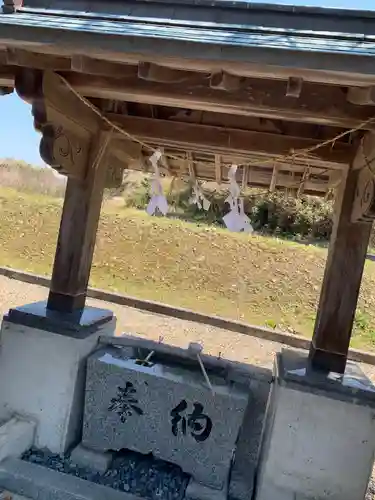 春日神社の手水舎