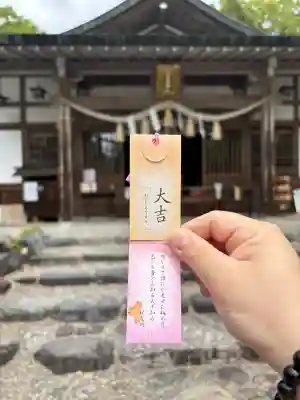 加佐登神社の{uncategorized: "未分類", other: "その他", undefined: "問題あり", building: "その他建物", grave: "お墓", sacred_gate: "鳥居", guardian: "狛犬", statue: "像", buddha: "仏像", history: "歴史", nature: "自然", garden: "庭園", animal: "動物", pagoda: "塔", temizu: "手水舎", mountain_gate: "山門・神門", sanctuary: "本殿・本堂", subordinate: "末社・摂社", art: "芸術", scenery: "景色", jizo: "地蔵", ema: "絵馬", goshuin: "御朱印", omikuji: "おみくじ", items: "授与品その他", amulet: "お守り", goshuincho: "御朱印帳", eats: "食事", festival: "お祭り", votive_dance: "神楽", shichigosan: "七五三参", wedding: "結婚式", experience: "体験その他", initially: "初詣", around: "周辺", anti_infection: "感染症対策"}