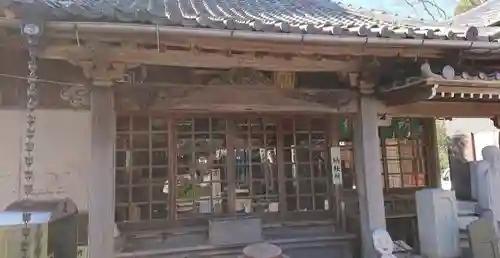 葦航寺の本殿・本堂