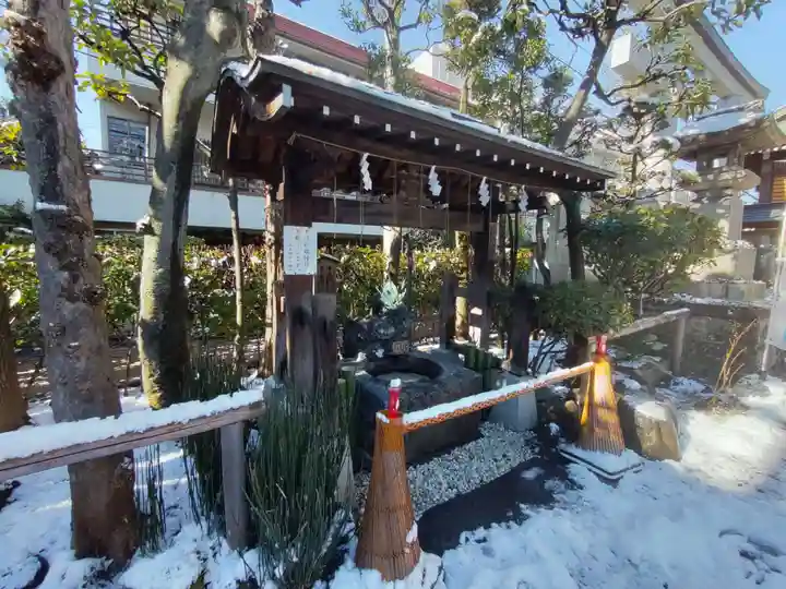 高木神社の手水舎