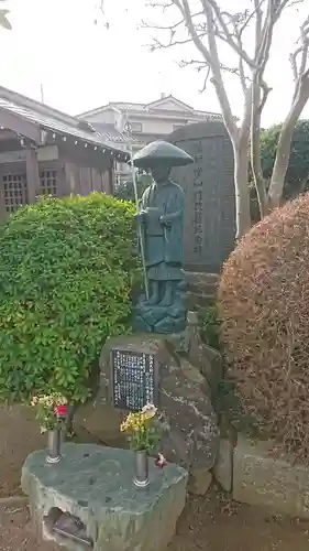 能満寺の像