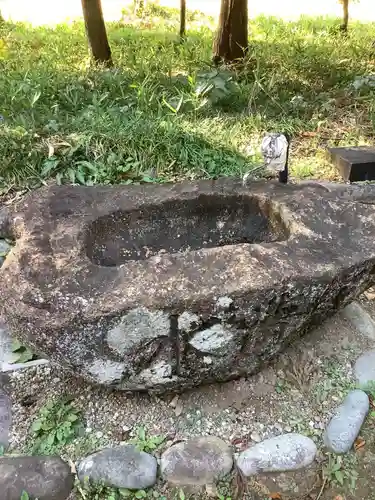 神明社（楽田青塚）の手水舎