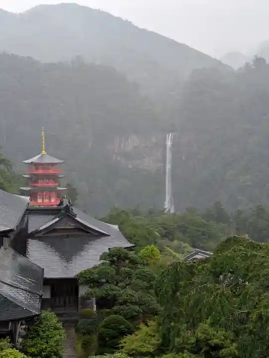 熊野那智大社(和歌山県)