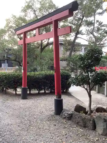 市原稲荷神社の鳥居