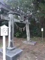 白石社の鳥居