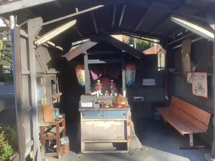 宮西地蔵尊(延命地蔵・ぽっくり地蔵)の本殿・本堂