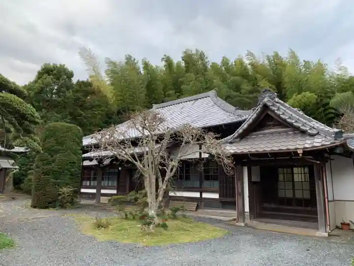 能満寺の本殿・本堂