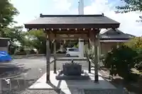 市軸稲荷神社の手水舎