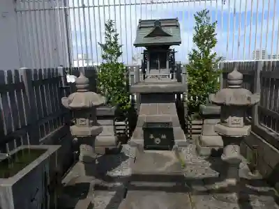 町田小田急豊川稲荷の{uncategorized: "未分類", other: "その他", undefined: "問題あり", building: "その他建物", grave: "お墓", sacred_gate: "鳥居", guardian: "狛犬", statue: "像", buddha: "仏像", history: "歴史", nature: "自然", garden: "庭園", animal: "動物", pagoda: "塔", temizu: "手水舎", mountain_gate: "山門・神門", sanctuary: "本殿・本堂", subordinate: "末社・摂社", art: "芸術", scenery: "景色", jizo: "地蔵", ema: "絵馬", goshuin: "御朱印", omikuji: "おみくじ", items: "授与品その他", amulet: "お守り", goshuincho: "御朱印帳", eats: "食事", festival: "お祭り", votive_dance: "神楽", shichigosan: "七五三参", wedding: "結婚式", experience: "体験その他", initially: "初詣", around: "周辺", anti_infection: "感染症対策"}