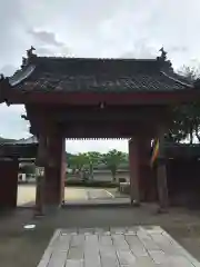 萬福寺の山門