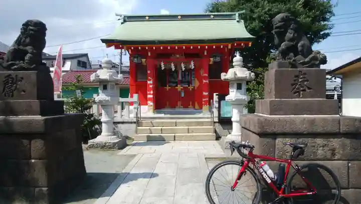 東八幡神社の本殿・本堂