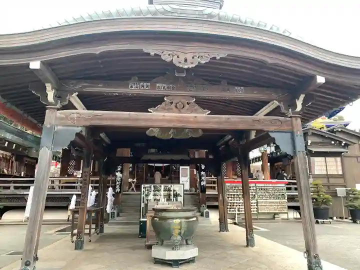 中山寺の本殿・本堂