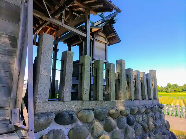 神明社(神明津子新田)の本殿・本堂
