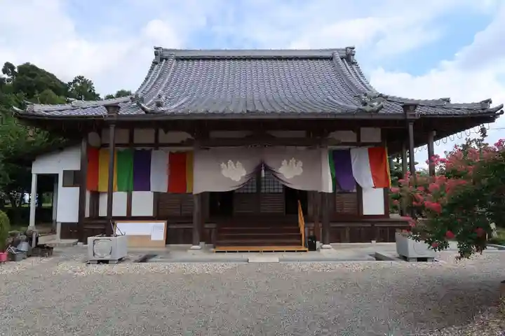 西勝寺の本殿・本堂