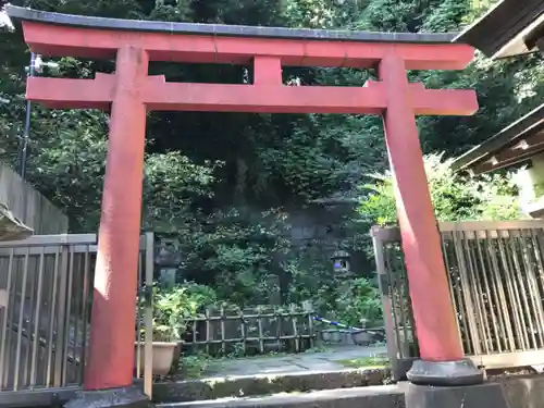 王子稲荷神社の鳥居