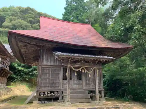 龍光寺の本殿