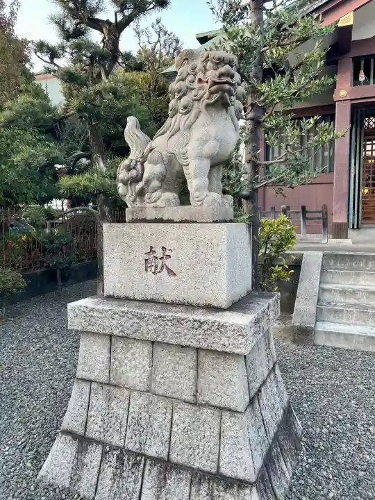 熊野神社の{uncategorized: "未分類", other: "その他", undefined: "問題あり", building: "その他建物", grave: "お墓", sacred_gate: "鳥居", guardian: "狛犬", statue: "像", buddha: "仏像", history: "歴史", nature: "自然", garden: "庭園", animal: "動物", pagoda: "塔", temizu: "手水舎", mountain_gate: "山門・神門", sanctuary: "本殿・本堂", subordinate: "末社・摂社", art: "芸術", scenery: "景色", jizo: "地蔵", ema: "絵馬", goshuin: "御朱印", omikuji: "おみくじ", items: "授与品その他", amulet: "お守り", goshuincho: "御朱印帳", eats: "食事", festival: "お祭り", votive_dance: "神楽", shichigosan: "七五三参", wedding: "結婚式", experience: "体験その他", initially: "初詣", around: "周辺", anti_infection: "感染症対策"}