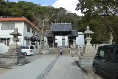 炬口八幡神社の山門・神門