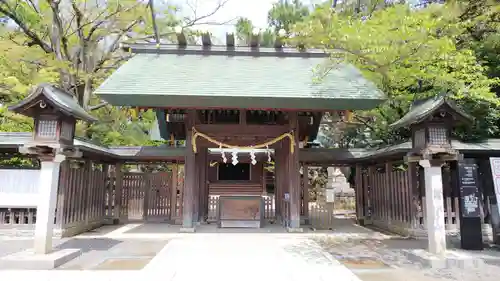 意富比神社の山門