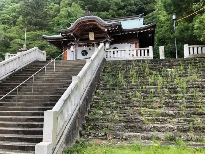 八幡神社の本殿・本堂