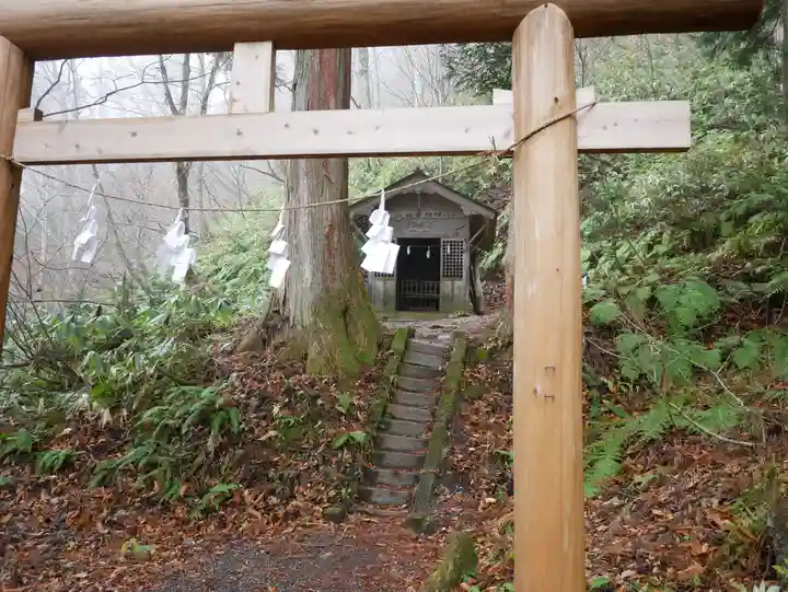 戸隠神社奥社の末社・摂社