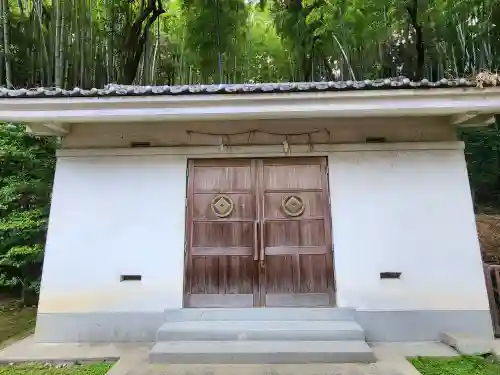 和霊神社の建物その他