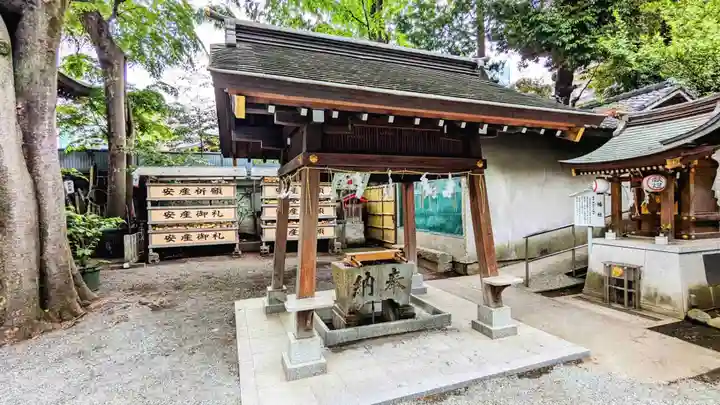 子安神社の手水舎