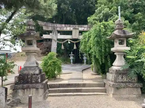 山田神社(枚方市山之上)の鳥居