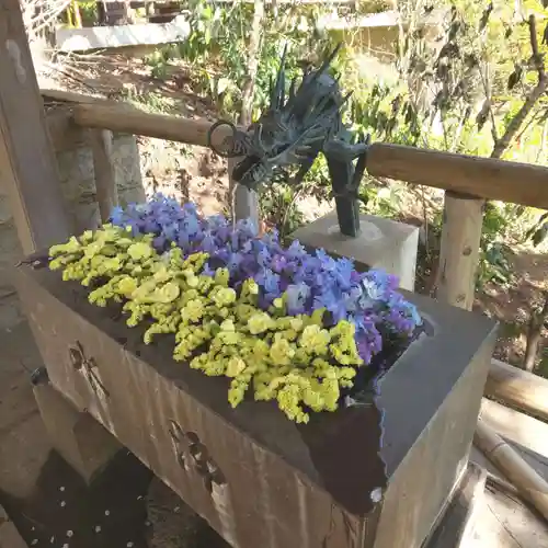 明王院（満願寺別院）の手水舎