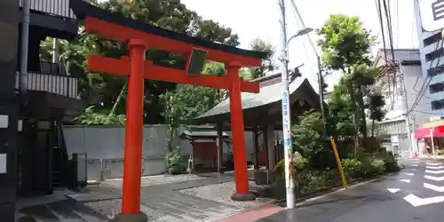 境稲荷神社の鳥居