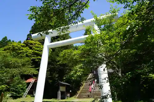 土津神社｜こどもと出世の神さまの鳥居