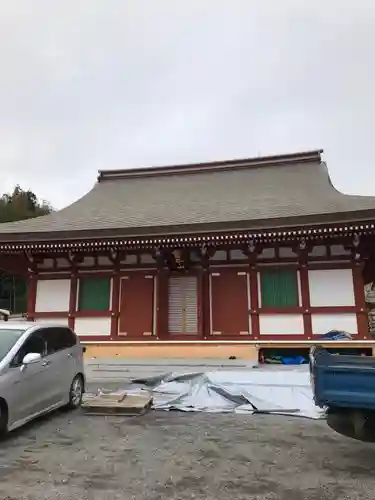 威徳寺の本殿