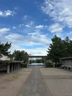 福井神社の{uncategorized: "未分類", other: "その他", undefined: "問題あり", building: "その他建物", grave: "お墓", sacred_gate: "鳥居", guardian: "狛犬", statue: "像", buddha: "仏像", history: "歴史", nature: "自然", garden: "庭園", animal: "動物", pagoda: "塔", temizu: "手水舎", mountain_gate: "山門・神門", sanctuary: "本殿・本堂", subordinate: "末社・摂社", art: "芸術", scenery: "景色", jizo: "地蔵", ema: "絵馬", goshuin: "御朱印", omikuji: "おみくじ", items: "授与品その他", amulet: "お守り", goshuincho: "御朱印帳", eats: "食事", festival: "お祭り", votive_dance: "神楽", shichigosan: "七五三参", wedding: "結婚式", experience: "体験その他", initially: "初詣", around: "周辺", anti_infection: "感染症対策"}