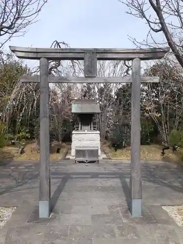 鉄道神社の本殿